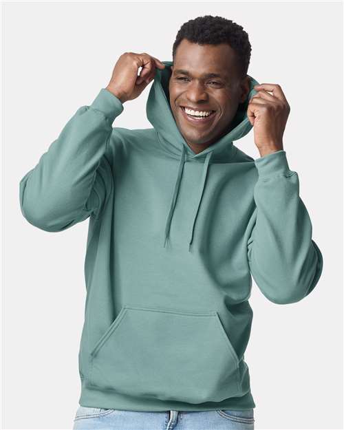 Molleton à capuchon semi-épais Softstyle® unisexe